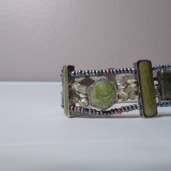 Vintage Metal Stretch Bracelet - Picture 4 of 12